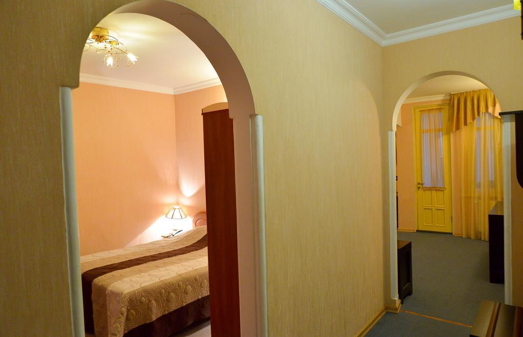 Hotel Old Town Kutaisi Room photo